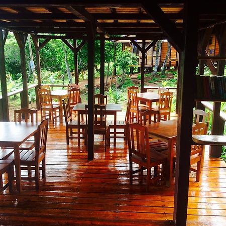 The Lighthouse Hotel Little Corn Island Esterno foto